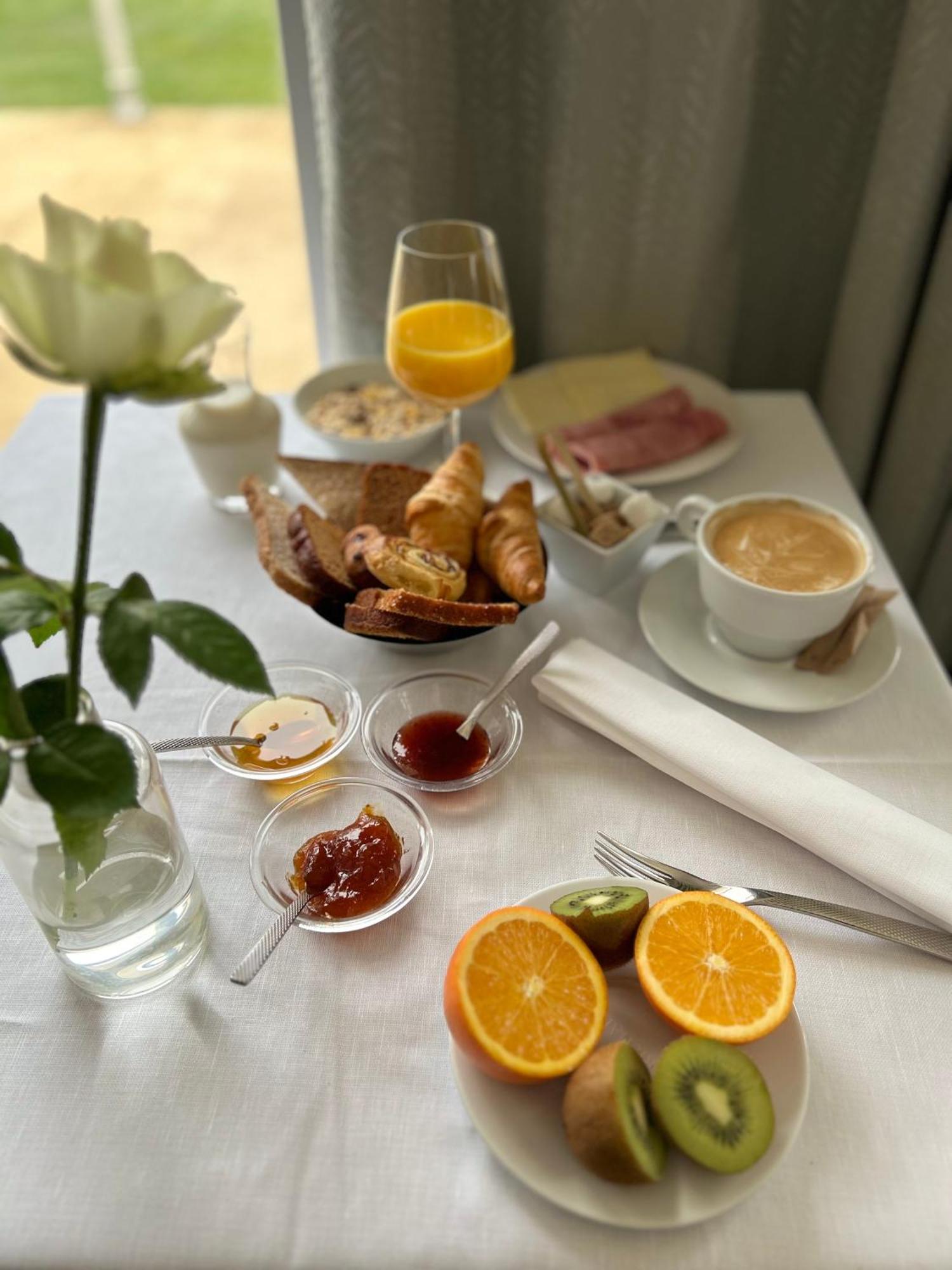 Hotel Le Renaissance